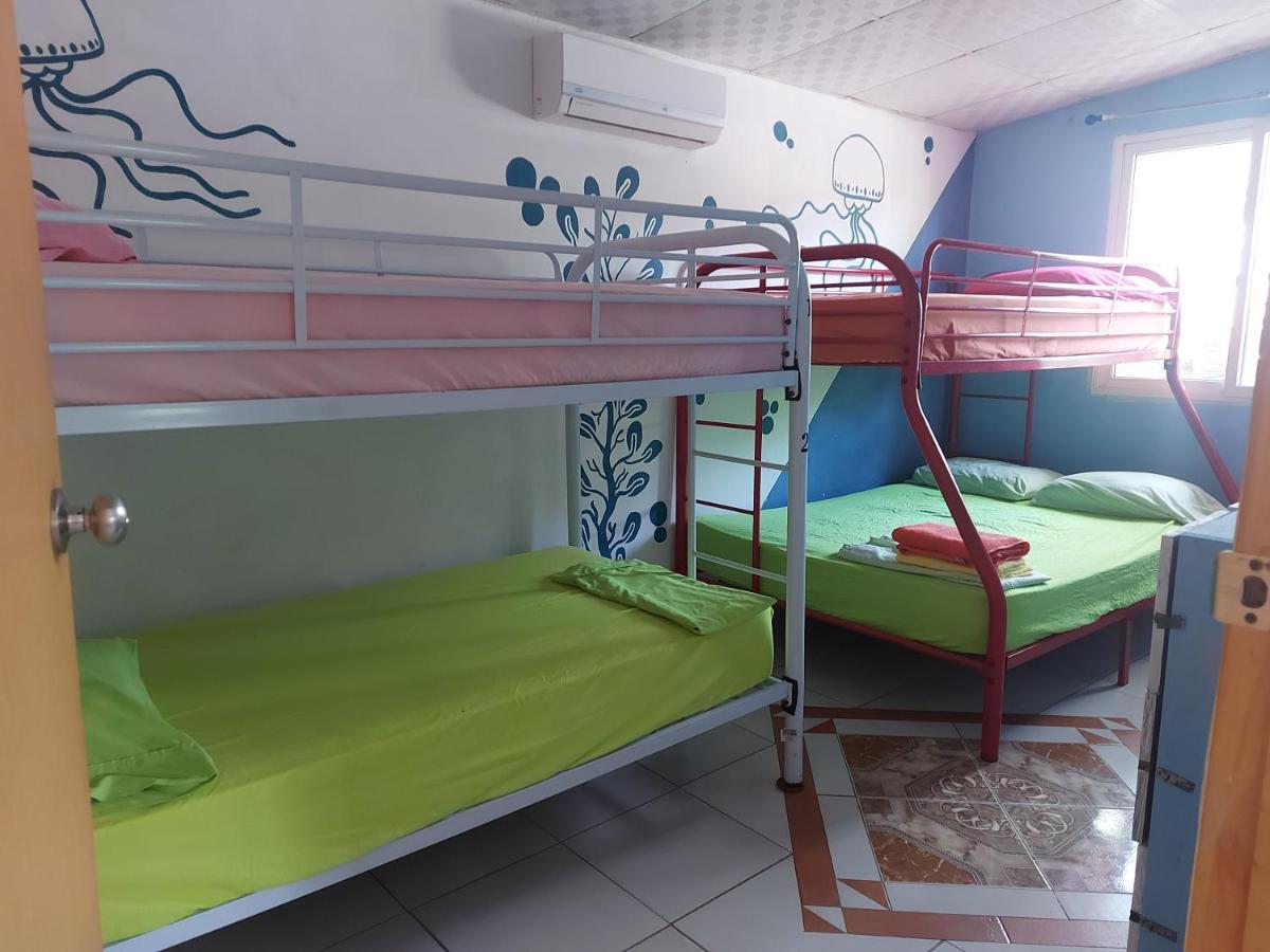 Taca Tucan Hostel 普拉亚布兰卡 外观 照片