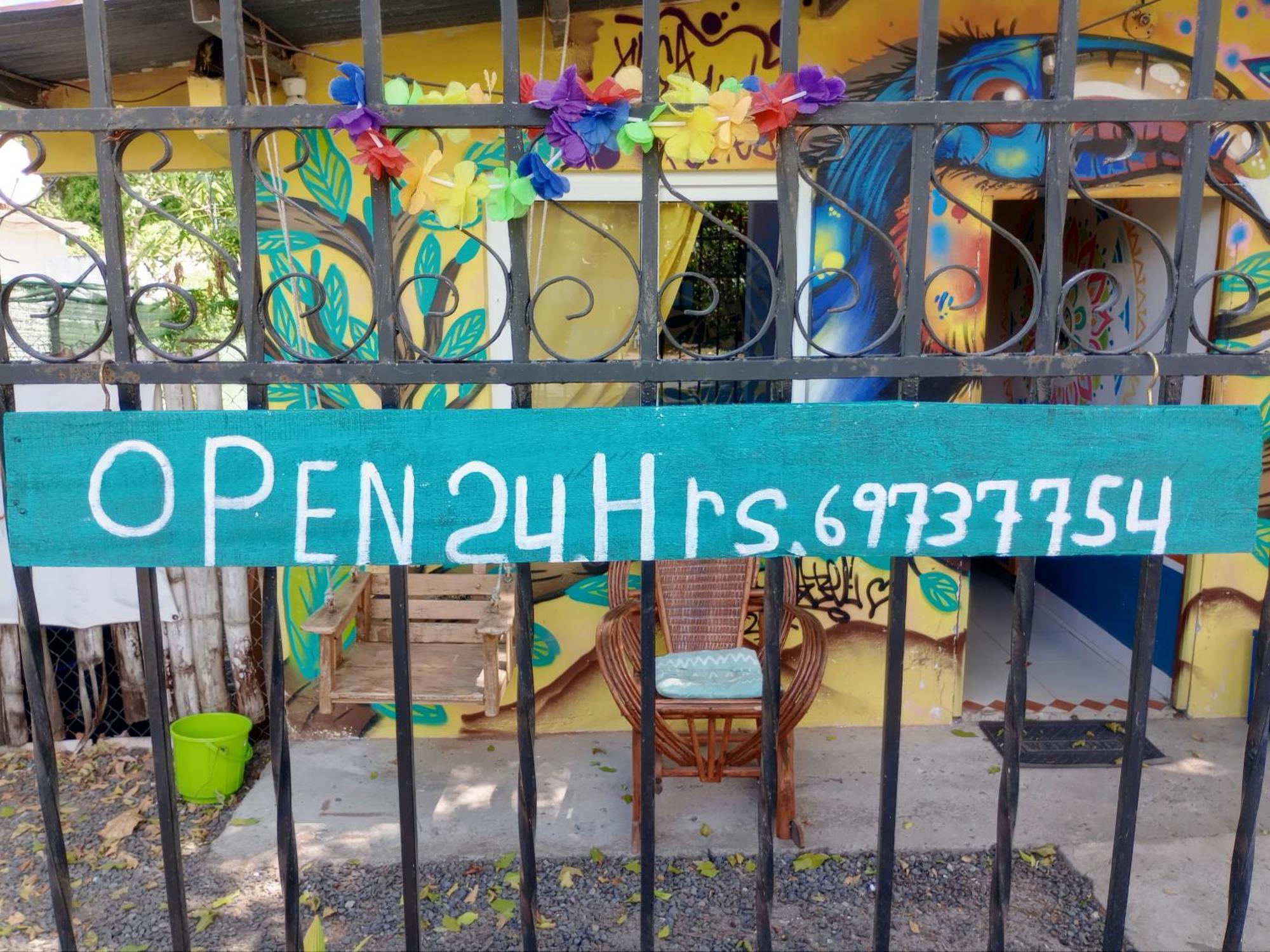 Taca Tucan Hostel 普拉亚布兰卡 外观 照片